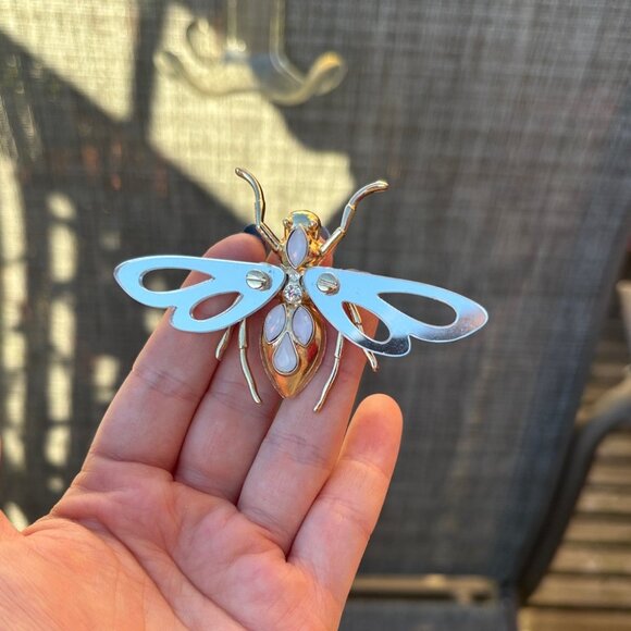 Large Gold & Silver Toned Fly Insect Brooch - Picture 5 of 6